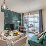 Daire Urban Chic - Terrace - Private Parking