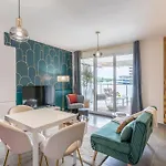 Urban Chic - Terrace - Private Parking Διαμέρισμα