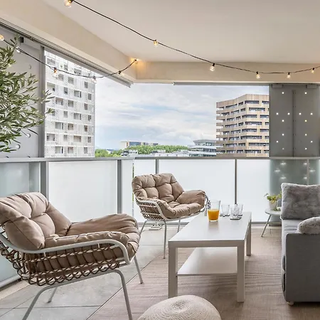 Lägenhet Urban Chic - Terrace - Private Parking *