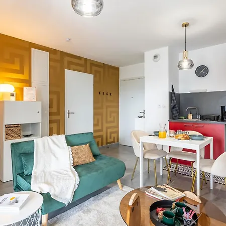 Urban Chic - Terrace - Private Parking