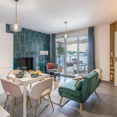 Urban Chic - Terrace - Private Parking Appartement *