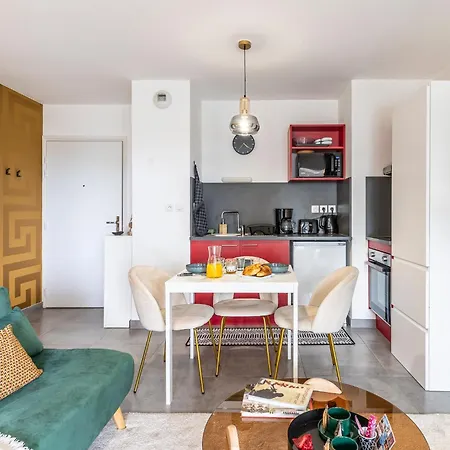 Urban Chic - Terrace - Private Parking Appartement *