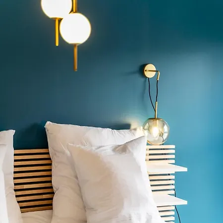 Urban Chic - Terrace - Private Parking Apartman