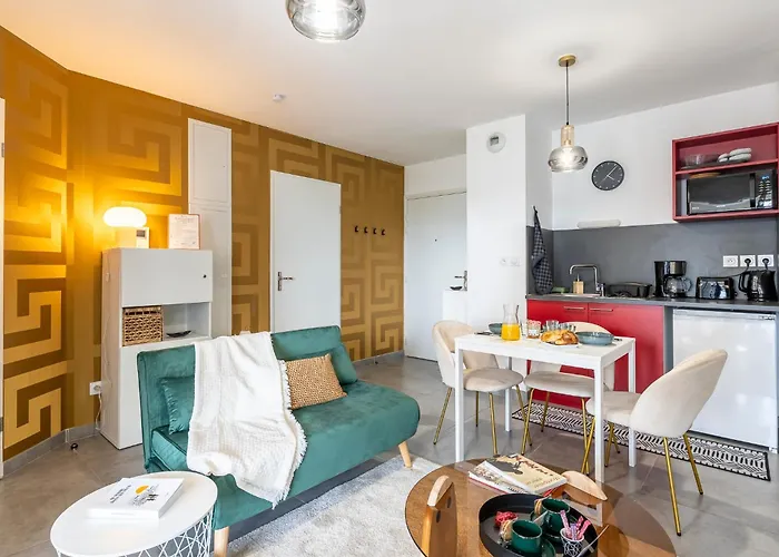 Urban Chic - Terrace - Private Parking